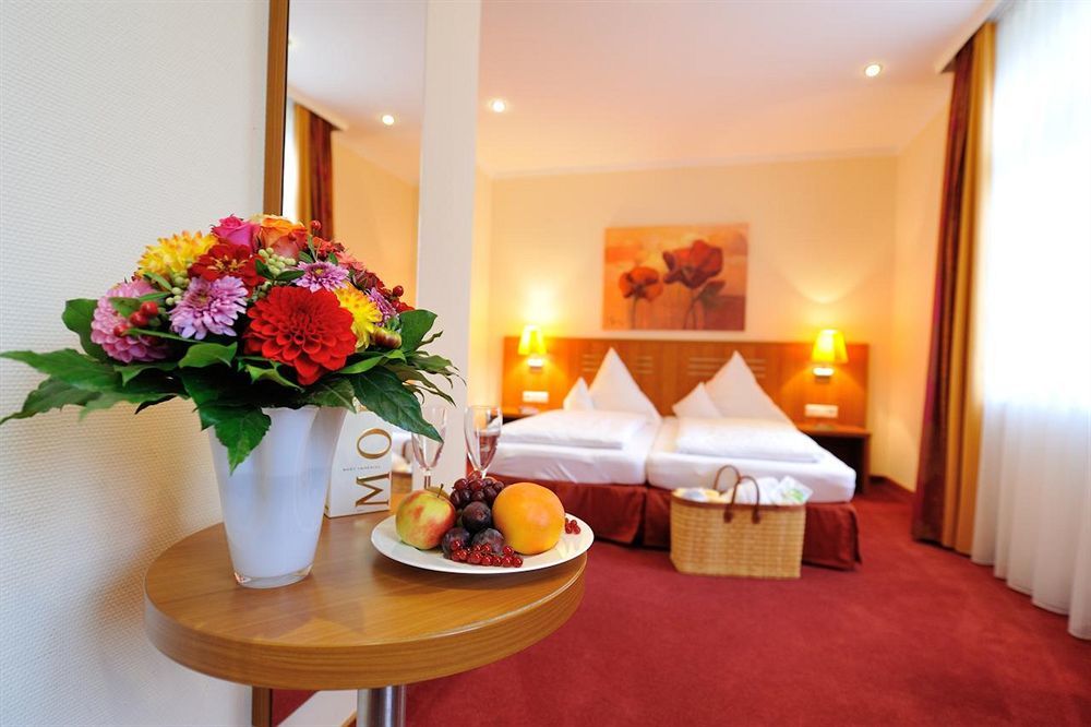 Hotel Vis A Vis Lindau  Luaran gambar