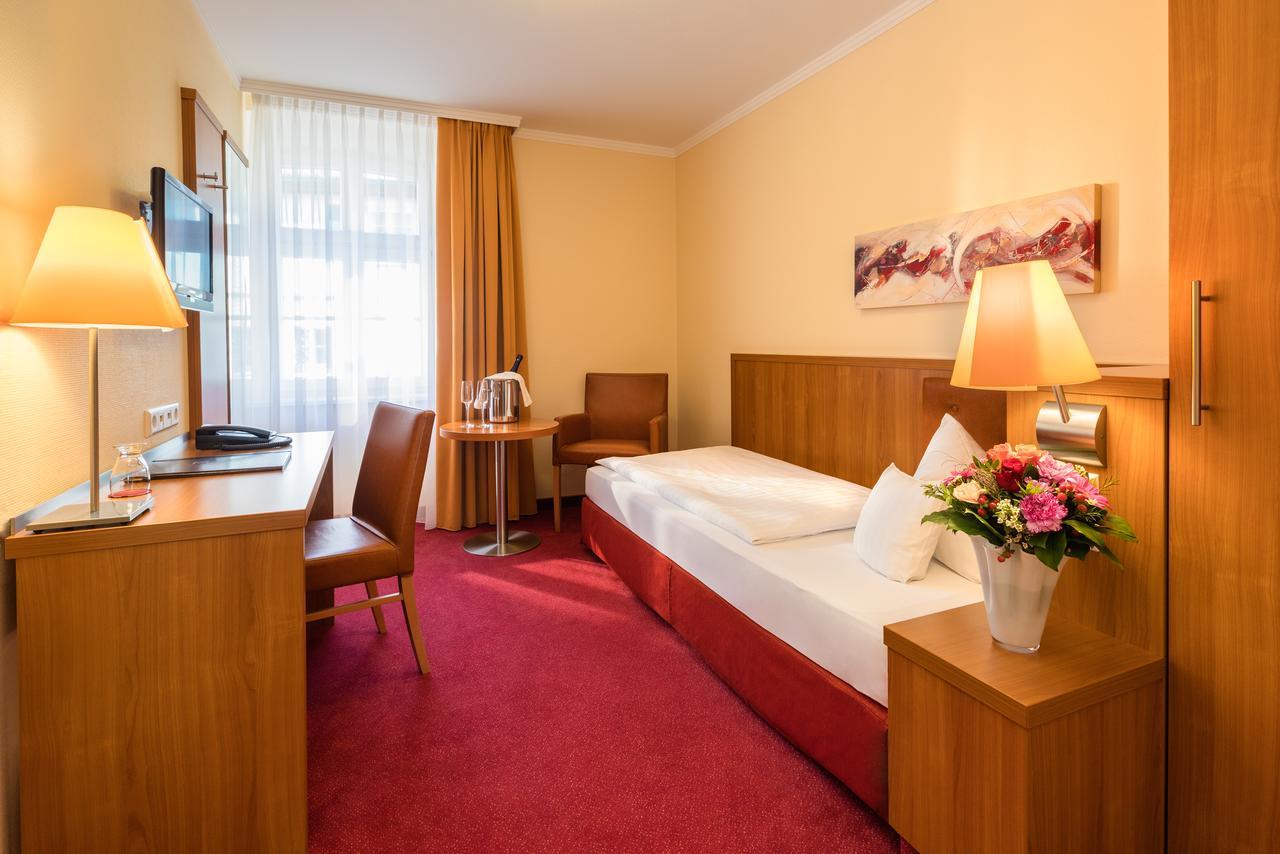 Hotel Vis A Vis Lindau  Luaran gambar