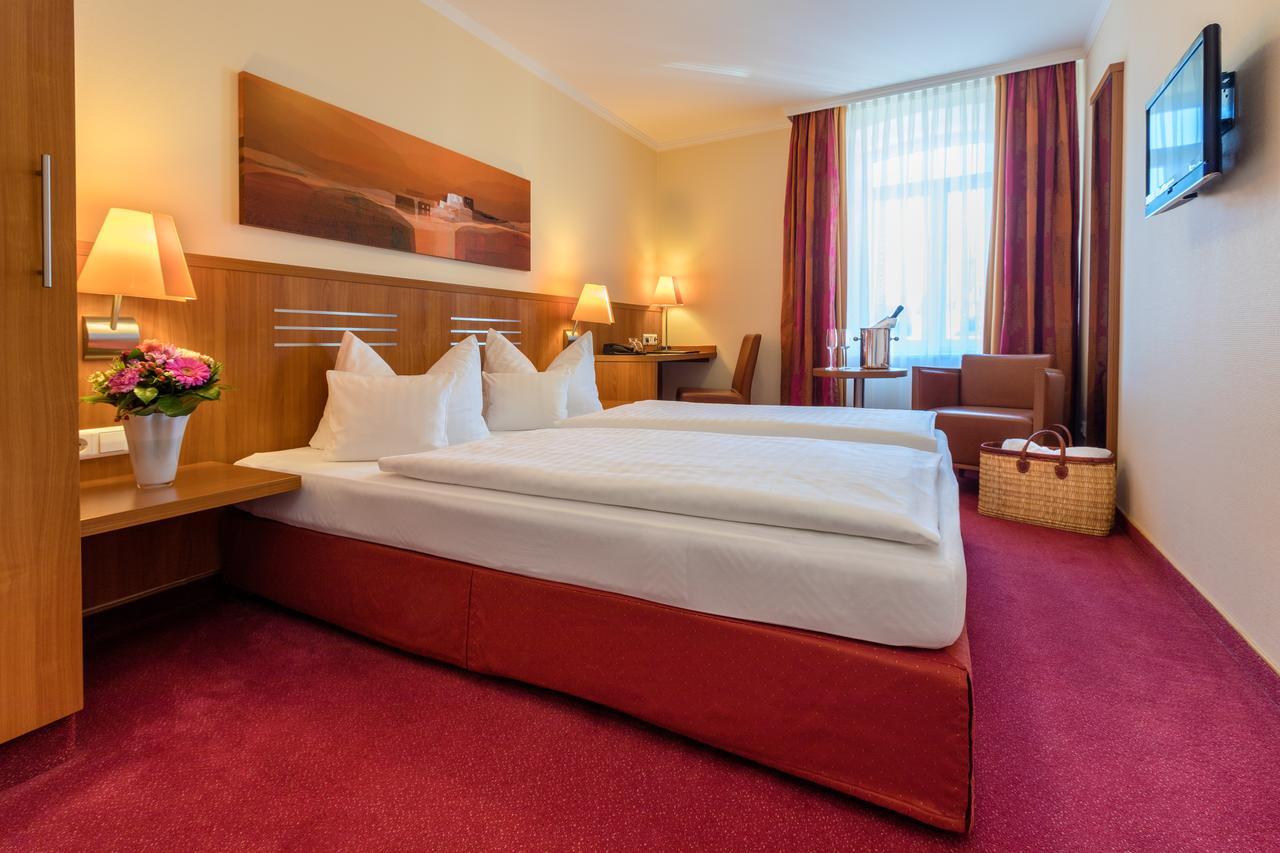 Hotel Vis A Vis Lindau  Luaran gambar
