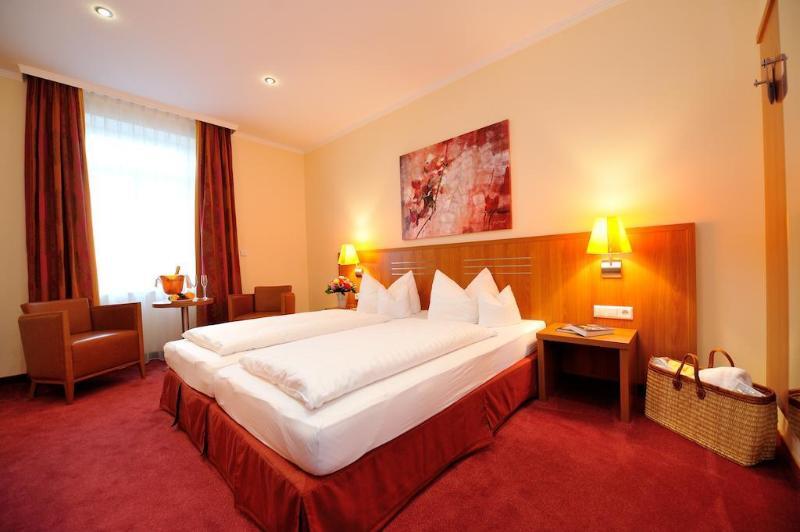 Hotel Vis A Vis Lindau  Luaran gambar
